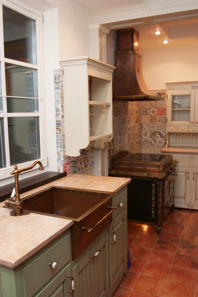 Rustic Copper kitchen sink ideas