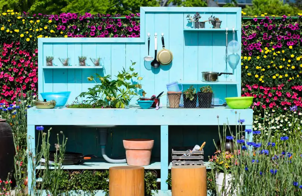 Splash of Color outdoor kitchen ideas