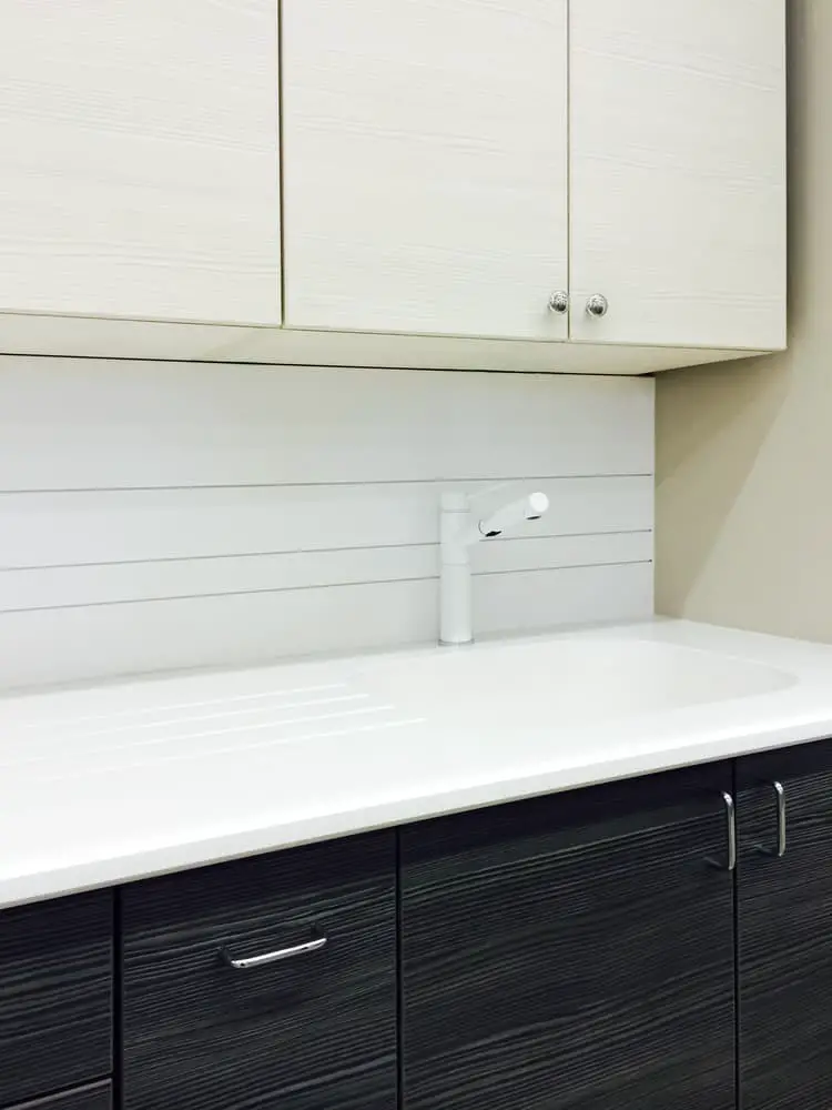 Tiny White kitchen countertop design ideas