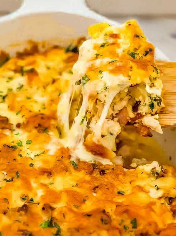 Keto Chicken Cheese & Bacon Casserole