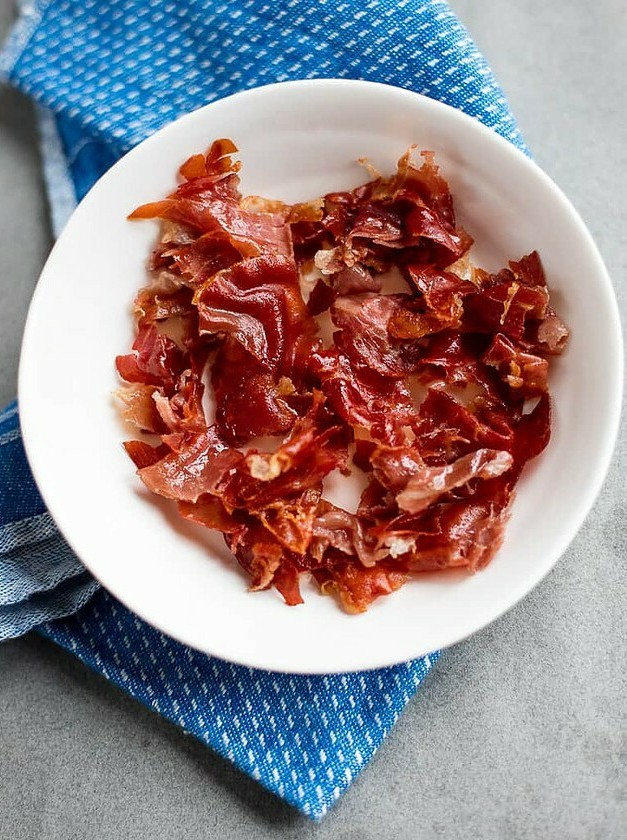 Crunchy Prosciutto Crisps