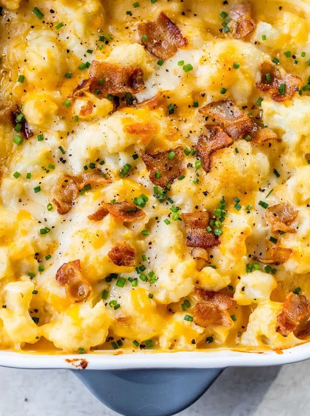 Cheesy Cauliflower Bake