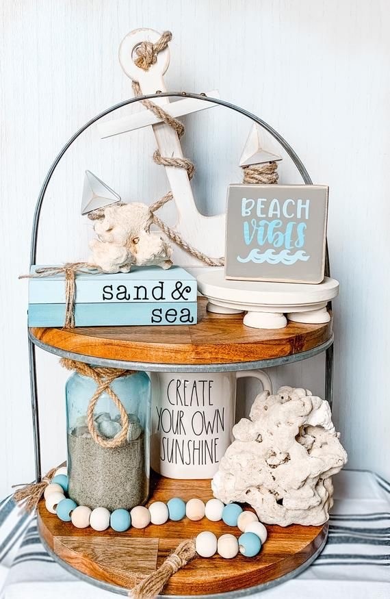 BEACH VIBES
