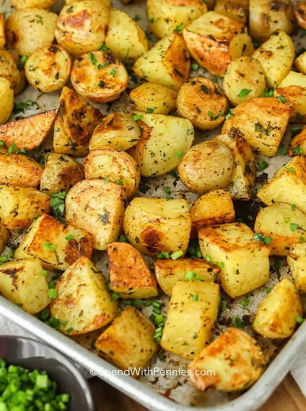 Easy Oven Roasted Potatoes