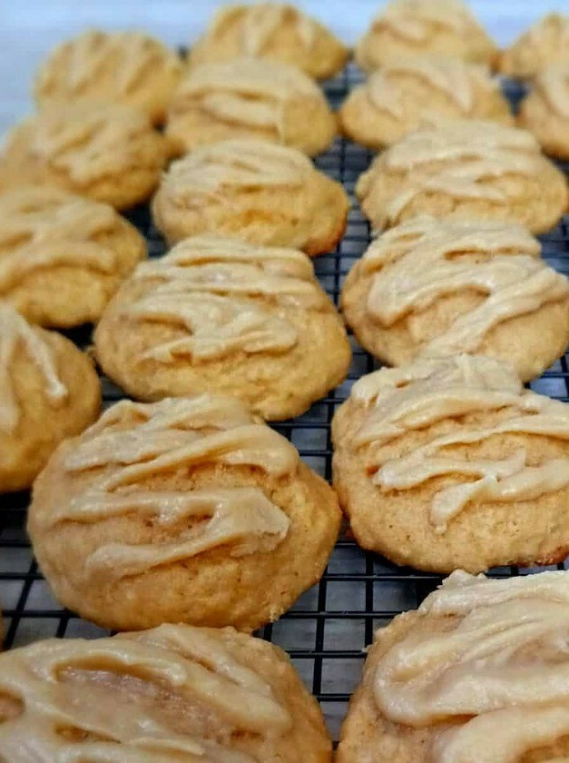 Amish Buttermilk Cookies