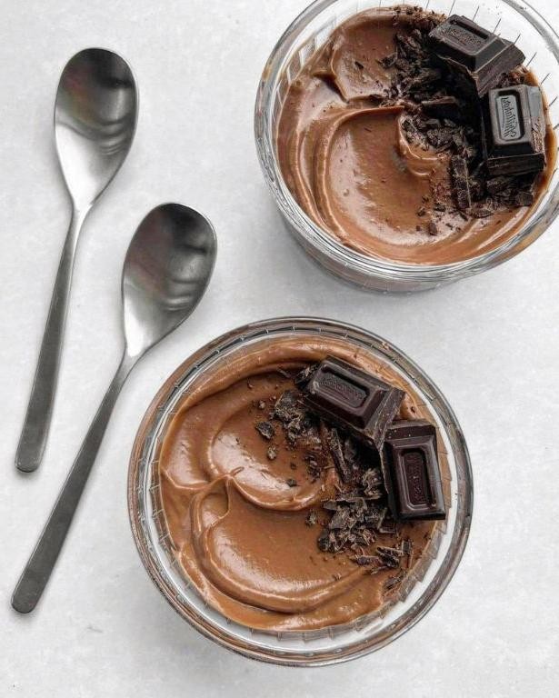 5-Minute Chocolate Avocado Mousse