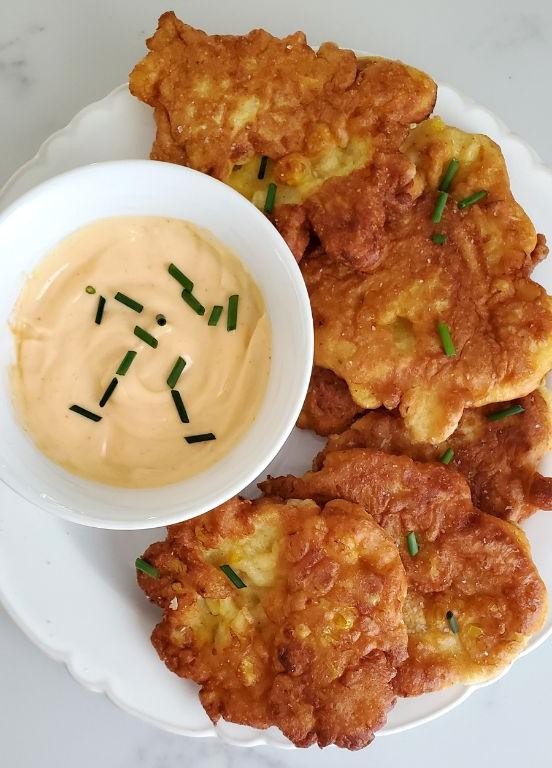 7 Mares Fritters with Spicy Aioli