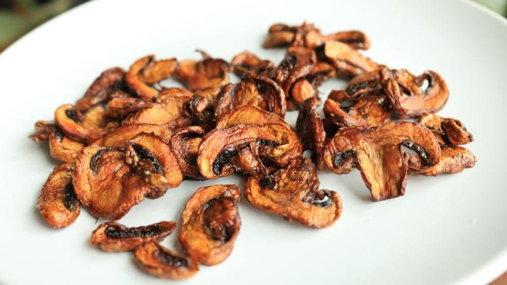 Air Fryer Dehydrator Mushroom Chips