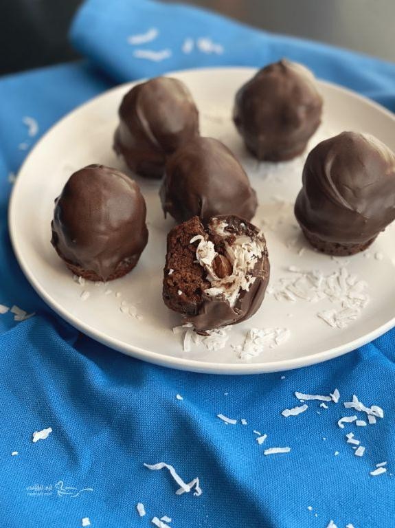 Almond Joy Mini Brownie Bites