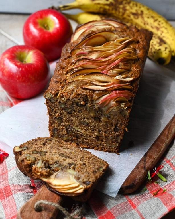 Apple Banana Bread