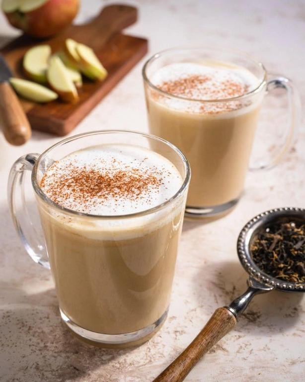 Apple Cinnamon Almond Milk Tea