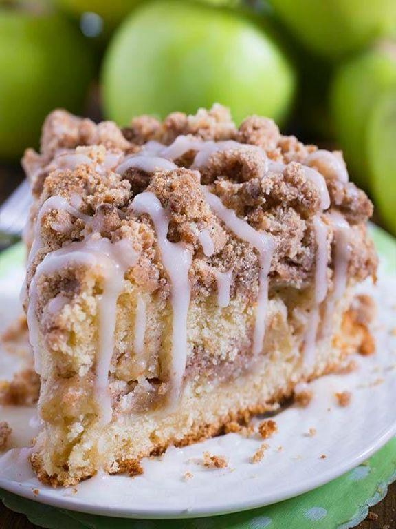 Apple Cinnamon Crumb Cake