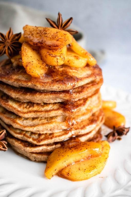 Apple Cinnamon Vegan Pancakes