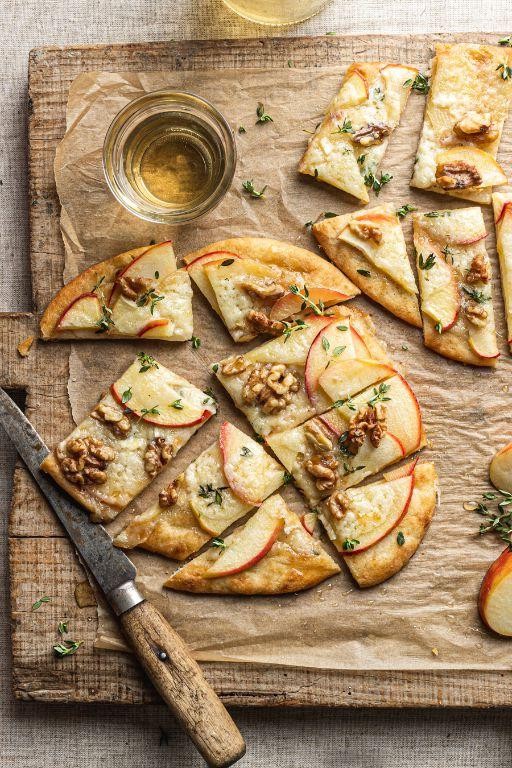 Apple and Brie Flatbread with Honey Drizzle