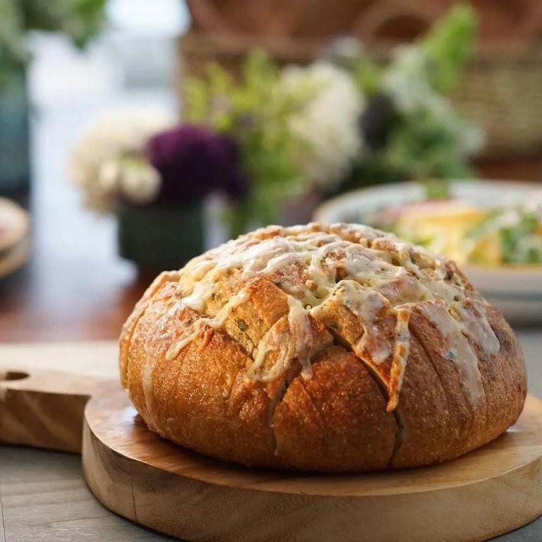Asiago Cheese and Garlic Bread