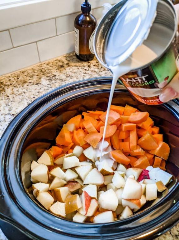 Asian Pear and Carrot Soup