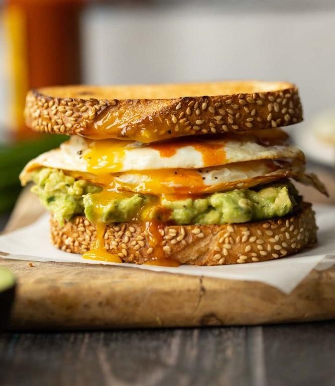 Avocado and Egg Sparkling Sandwich