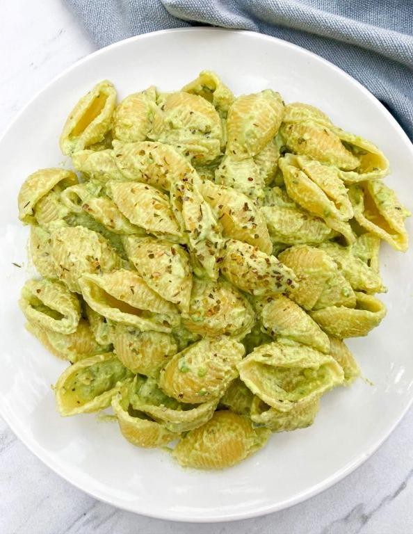 Avocado and Greek Yogurt Baked Pasta