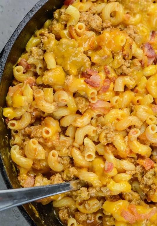 Bacon Beef Mac and Cheese