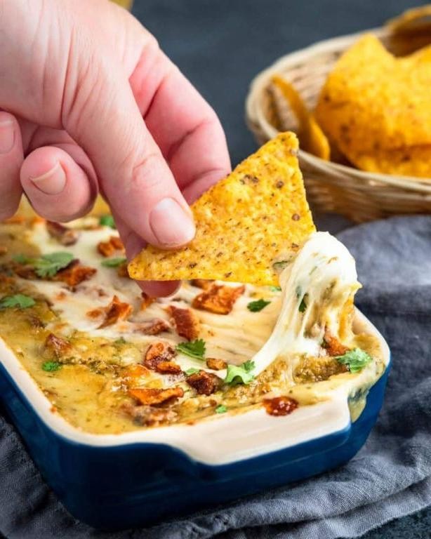 Bacon Chili Queso Dip