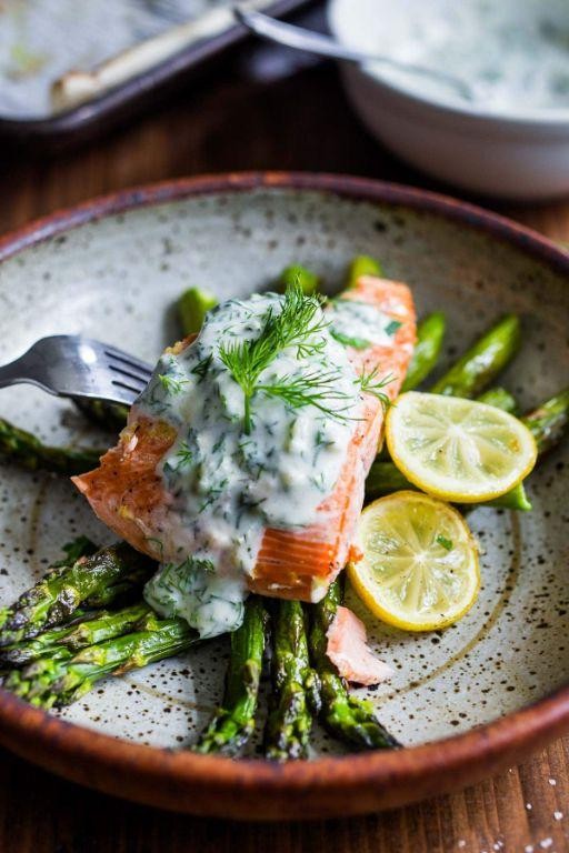 Baked Salmon with Dill Sauce