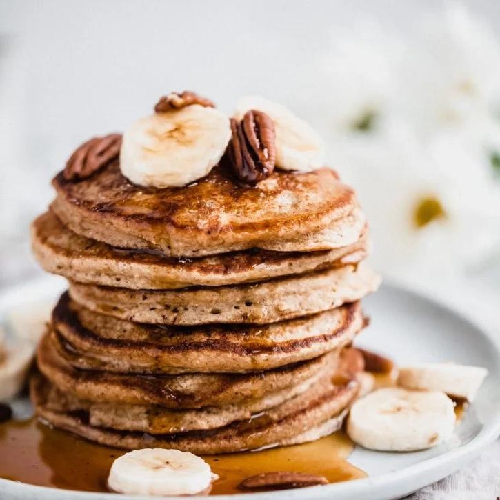 Banana Oat Flour Pancakes