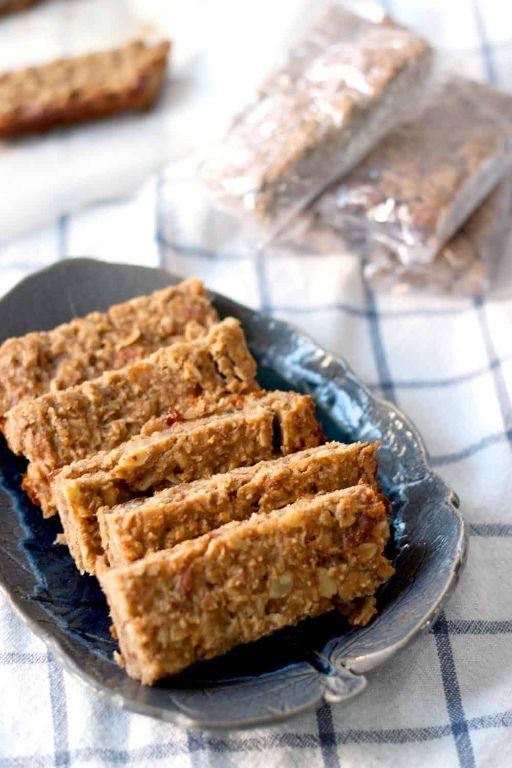 Banana Peanut Butter Energy Bars