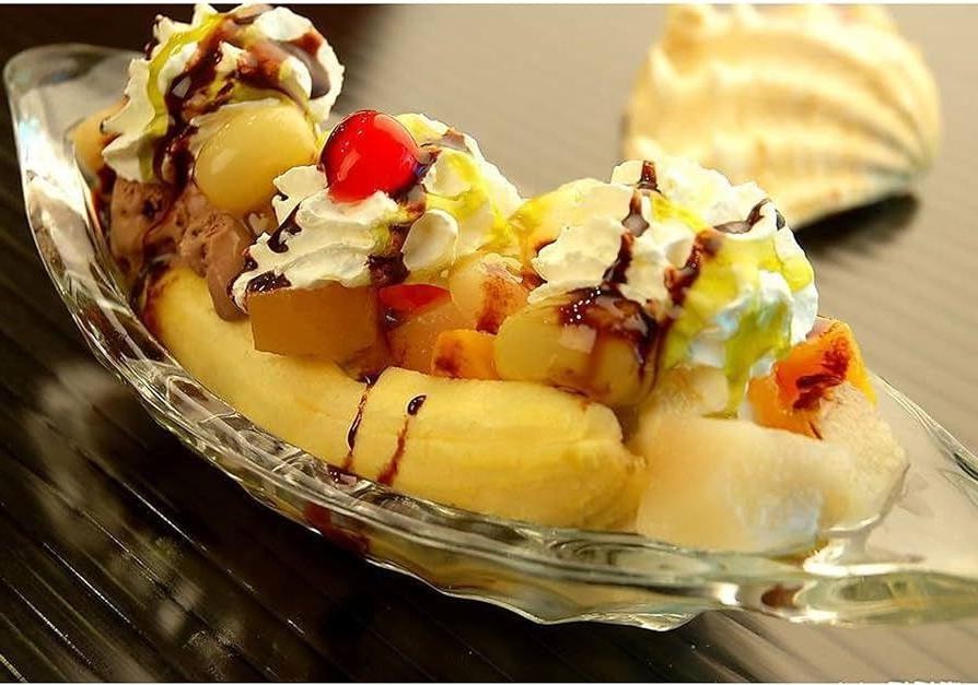 Banana Split Ice Cream Bowl