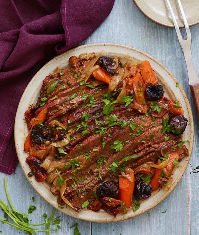 Beef Brisket with Dried Fruits
