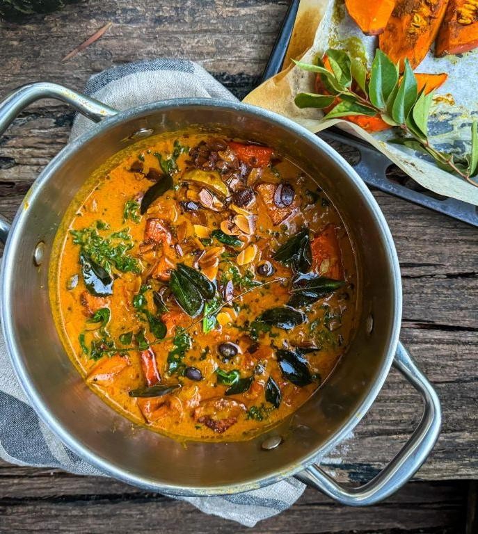Black Bean and Pumpkin Curry