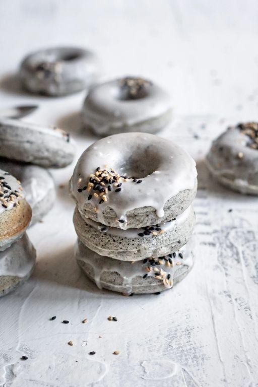 Black Sesame Chinese Doughnuts