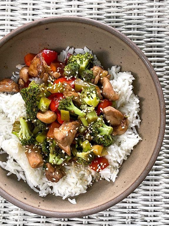 Blackstone Chicken and Veggie Stir Fry