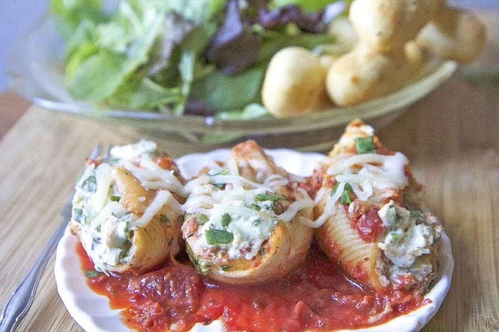 Blackstone Creamy Chicken and Spinach Stuffed Shells