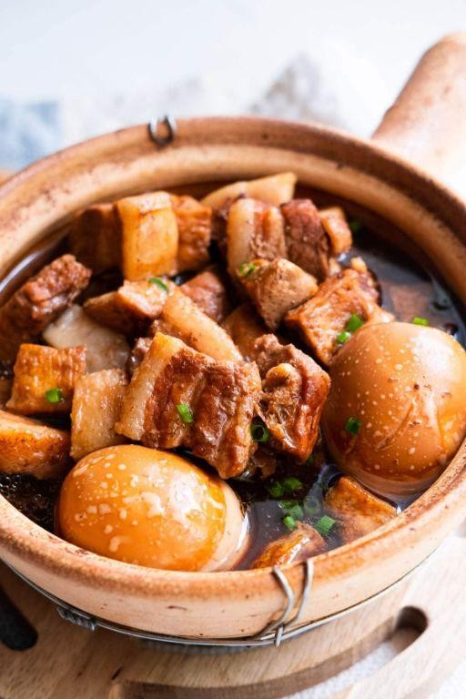Braised Pork Belly with Soy Sauce and Ginger