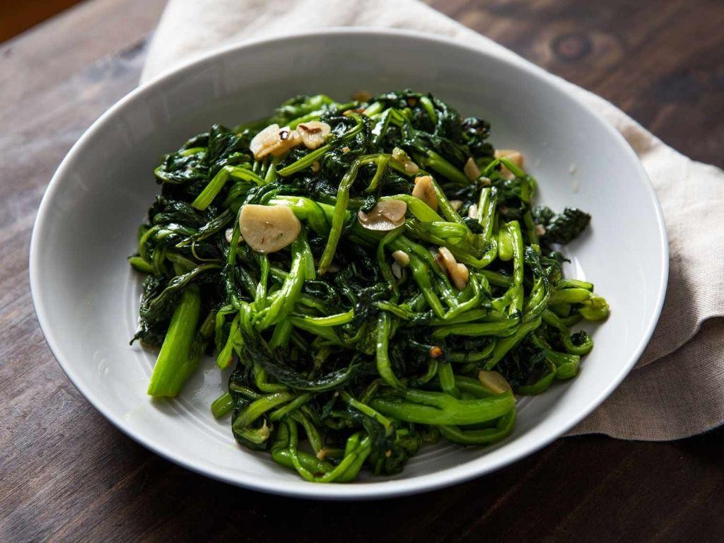 Broccoli Rabe with Garlic and Olive Oil