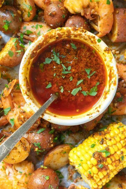 Cajun Crab Legs with Butter Sauce