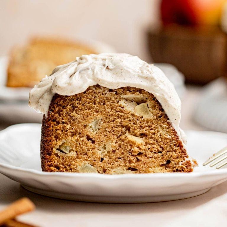 Caramel Apple Bundt Cake with Cinnamon Cream Filling