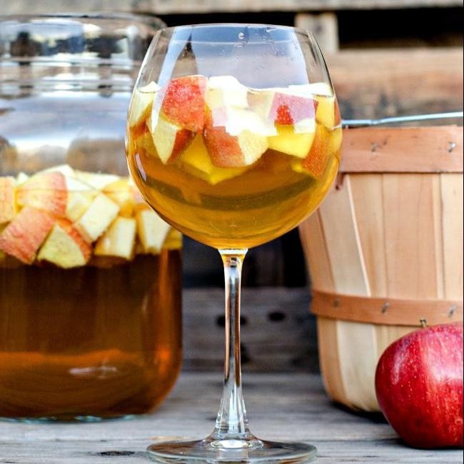 Caramel Apple Sangria