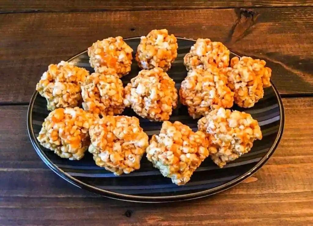 Caramel Popcorn with Kraft Caramel Bits