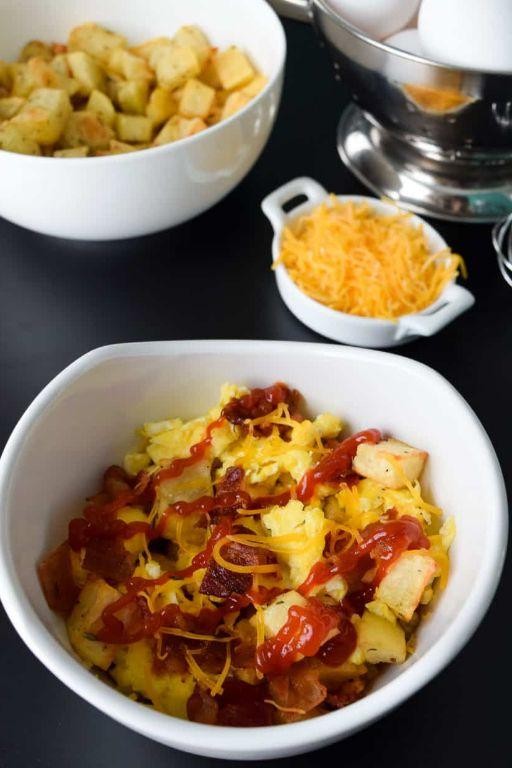 Cheesy Bacon Breakfast Bowls
