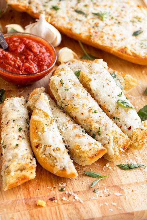 Cheesy Garlic Bread with a Kick