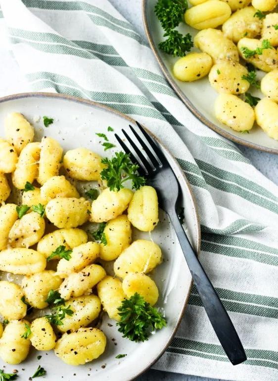 Cheesy Garlic Gnocchi