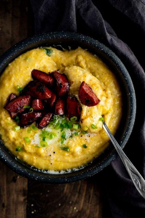 Cheesy Grits with Sausage