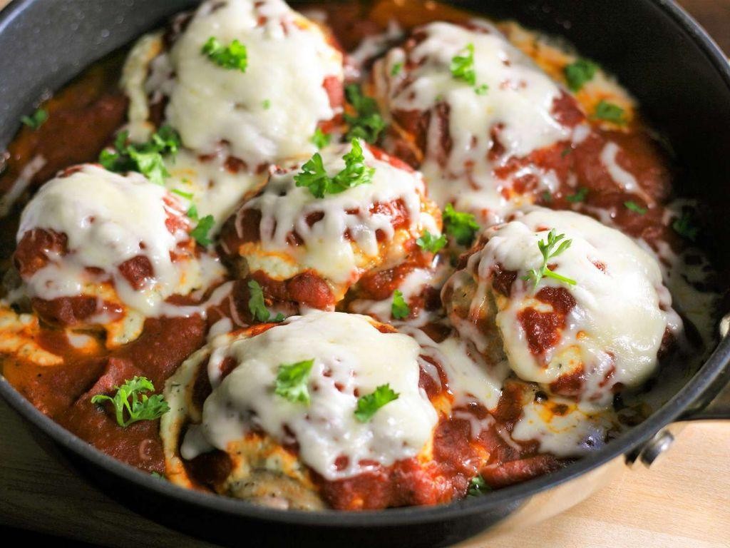 Cheesy Italian Chicken Thighs with Mozzarella