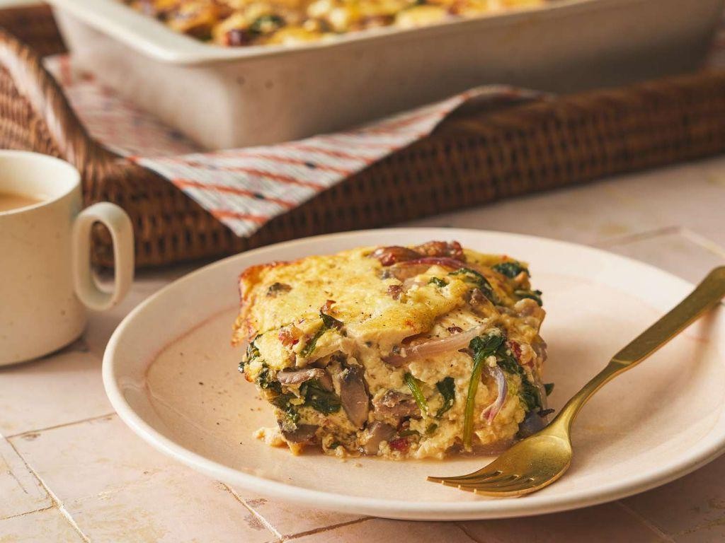 Cheesy Kielbasa Breakfast Casserole