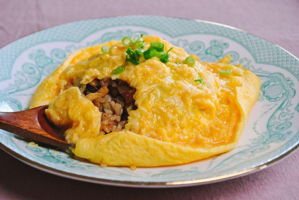 Cheesy Omurice with Mozzarella