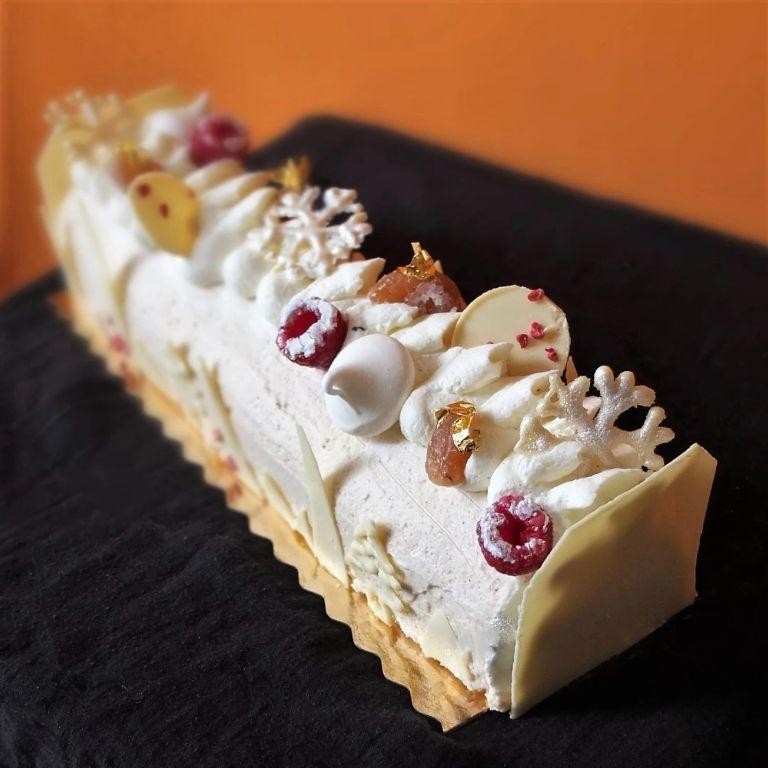 Chestnut and Raspberry Cake