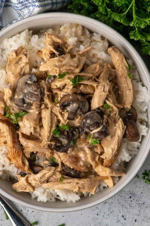 Chicken and Mushrooms with Thyme and Rosemary Crock Pot Recipe
