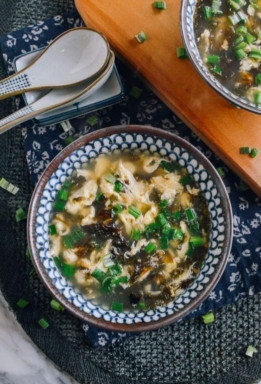 Chinese Seaweed and Egg Soup