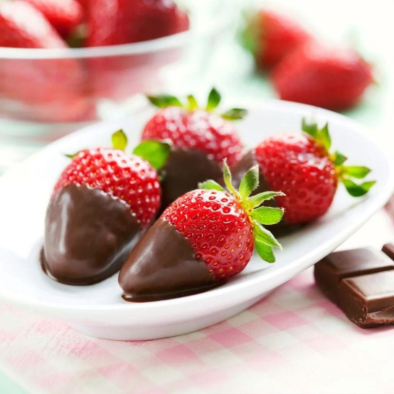Chocolate Covered Strawberries with Stevia